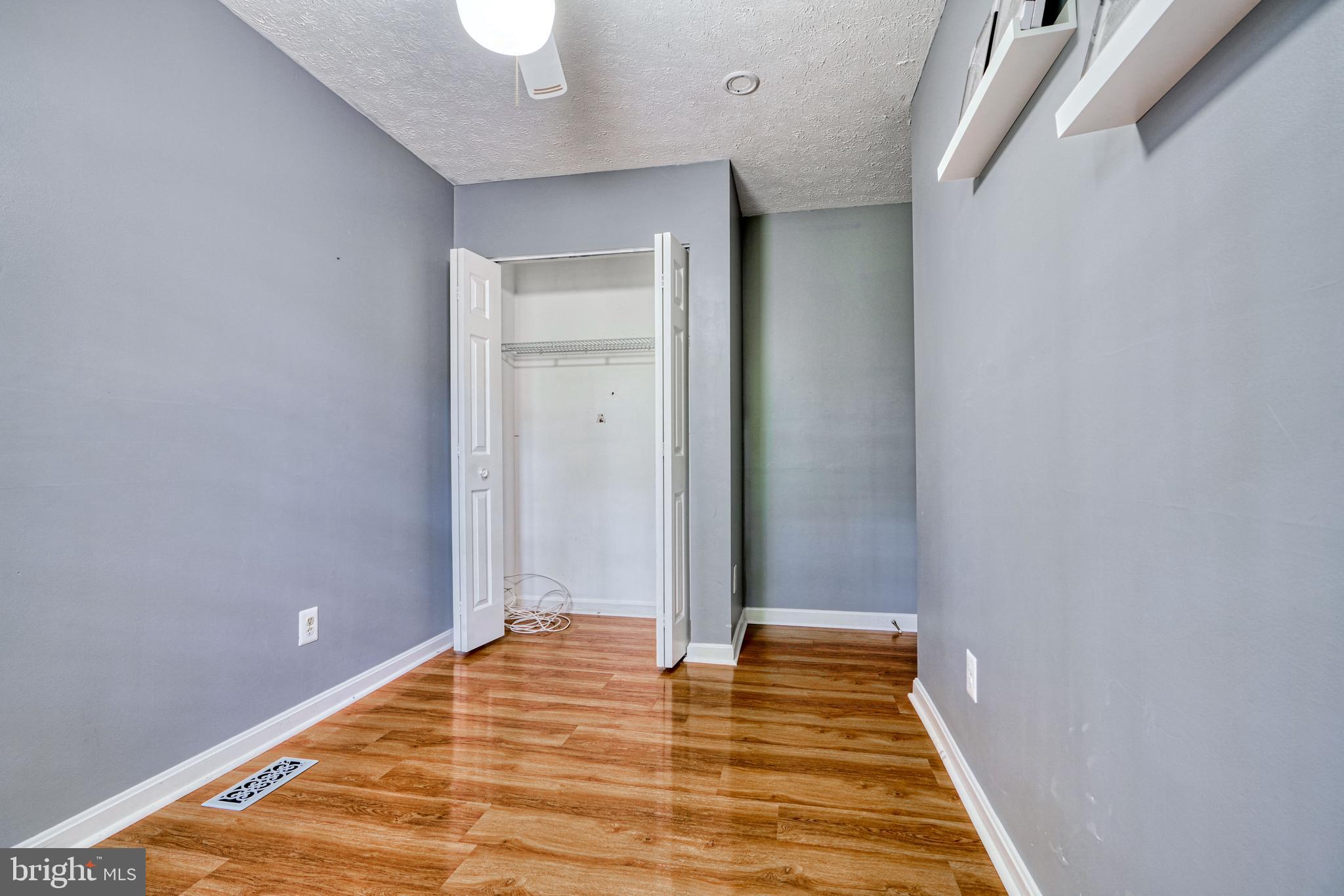 PARK MANOR CONDOMINIUMS - Residential Lease