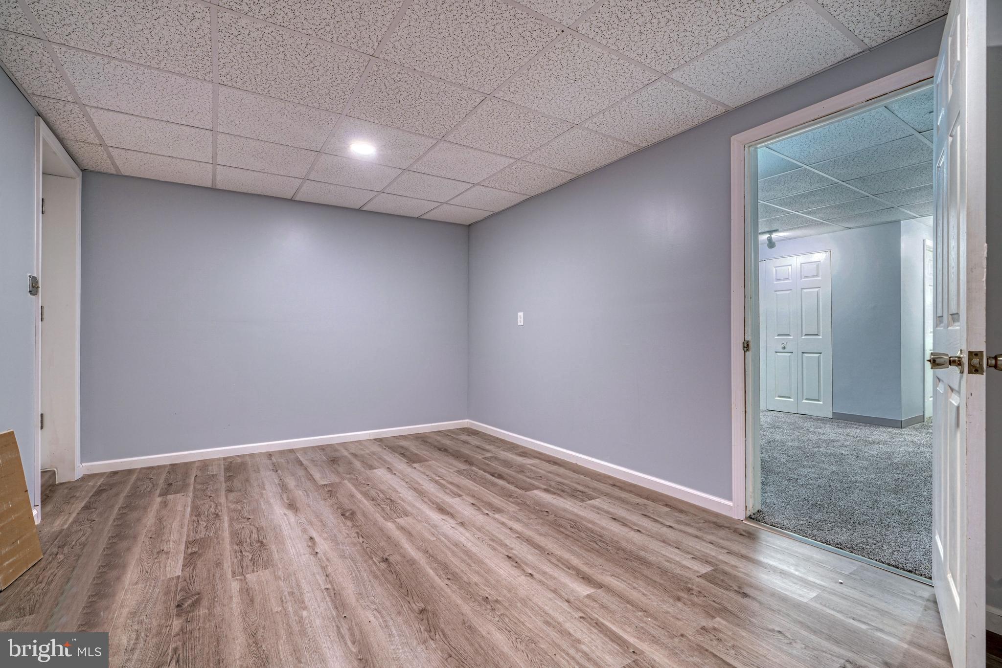 PARK MANOR CONDOMINIUMS - Residential Lease