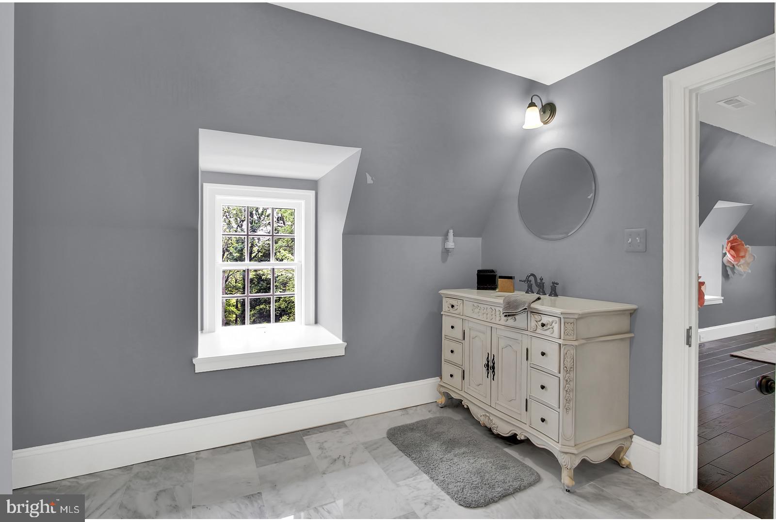 RUXTON - Residential