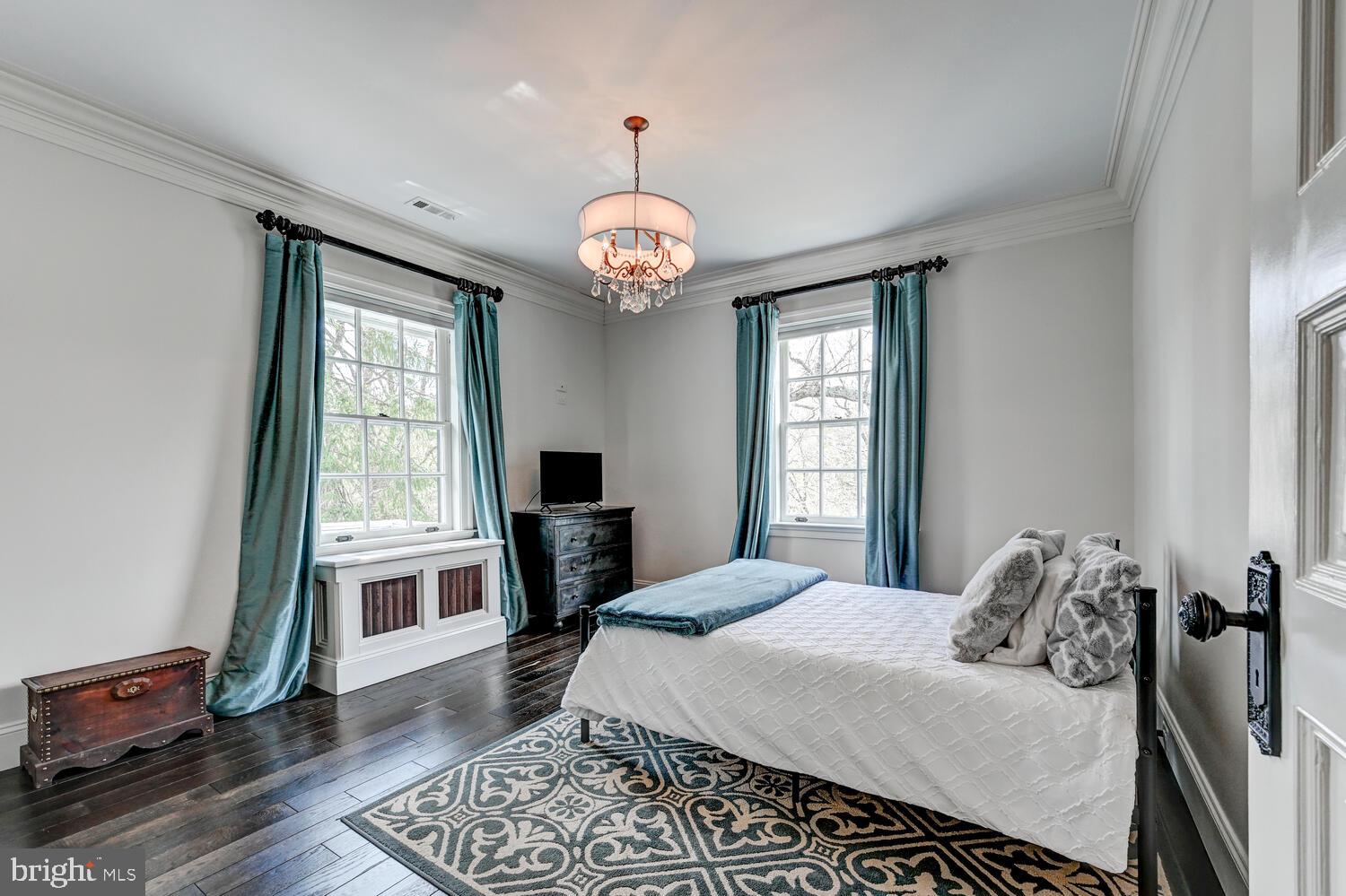 RUXTON - Residential