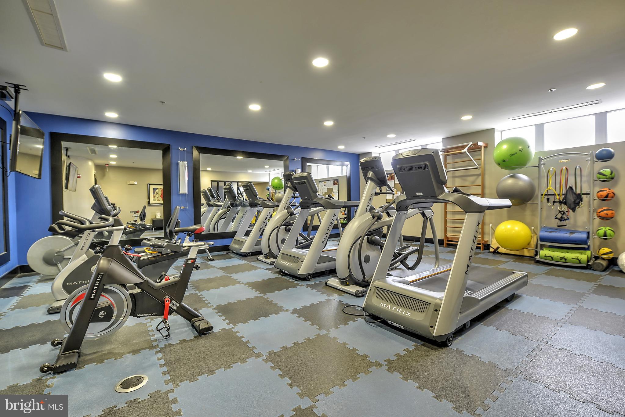 ROSSLYN - Residential