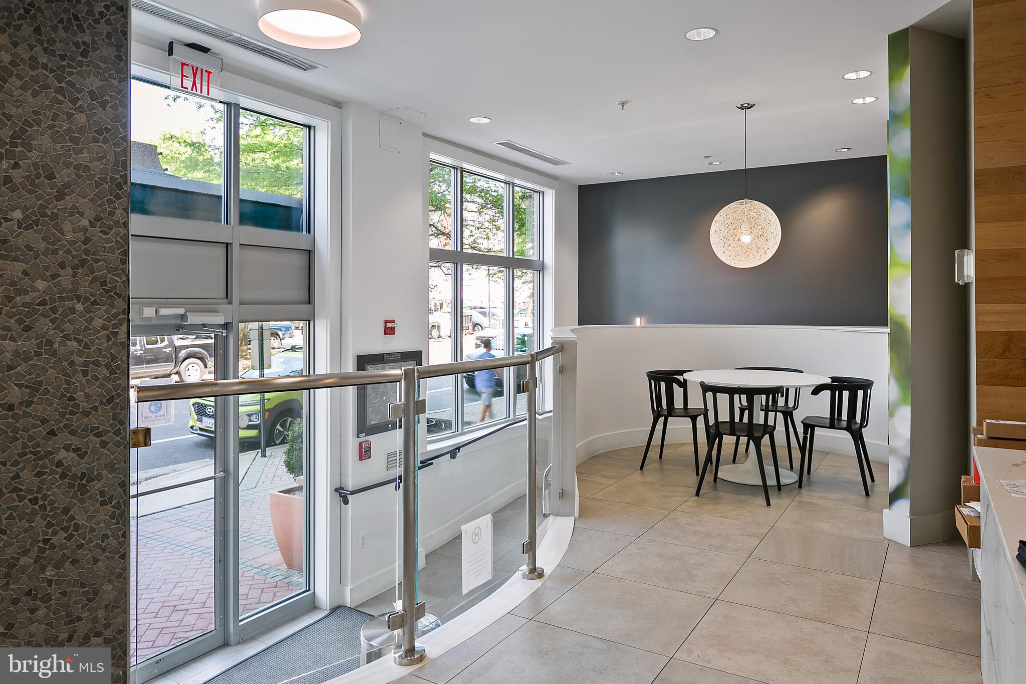 ROSSLYN - Residential