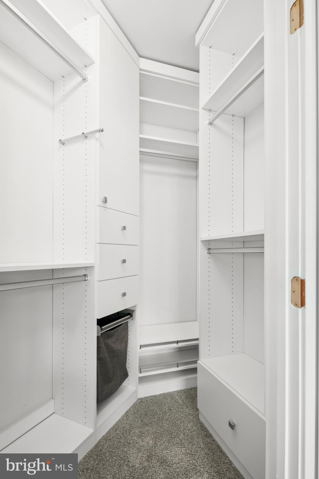 ROSSLYN - Residential