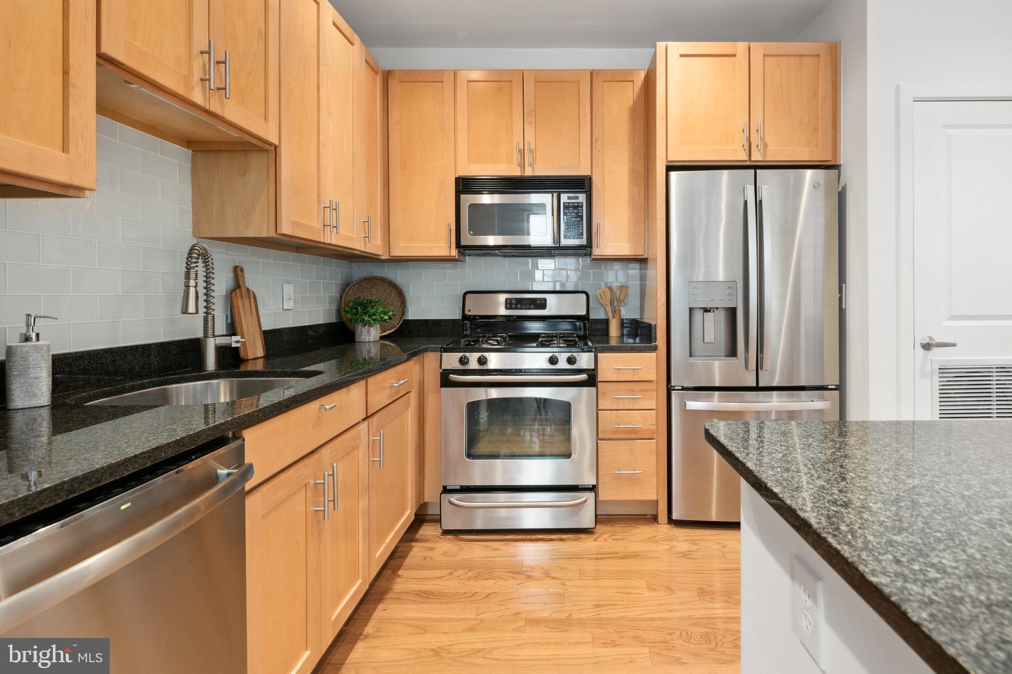 ROSSLYN - Residential