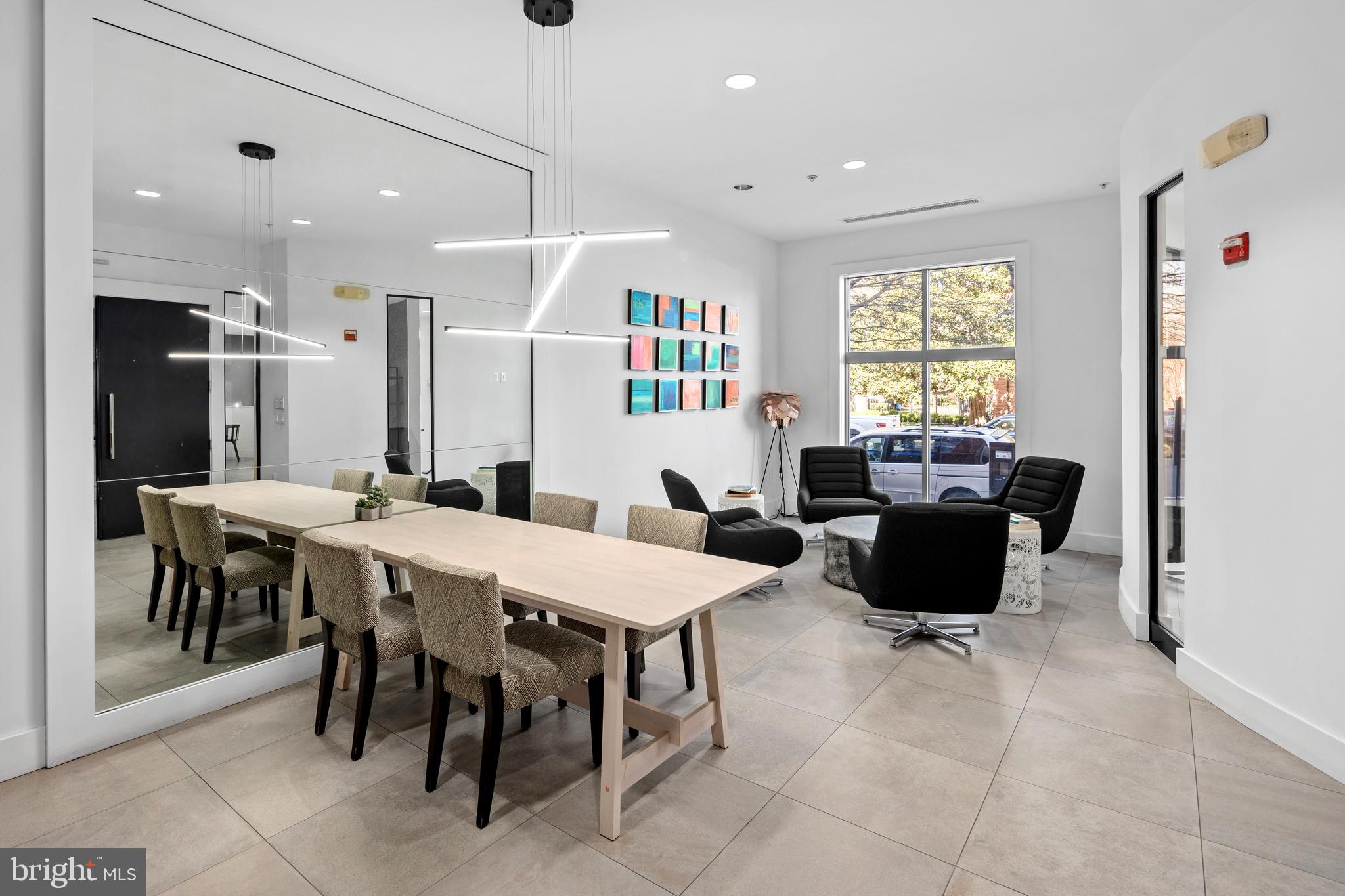 ROSSLYN - Residential