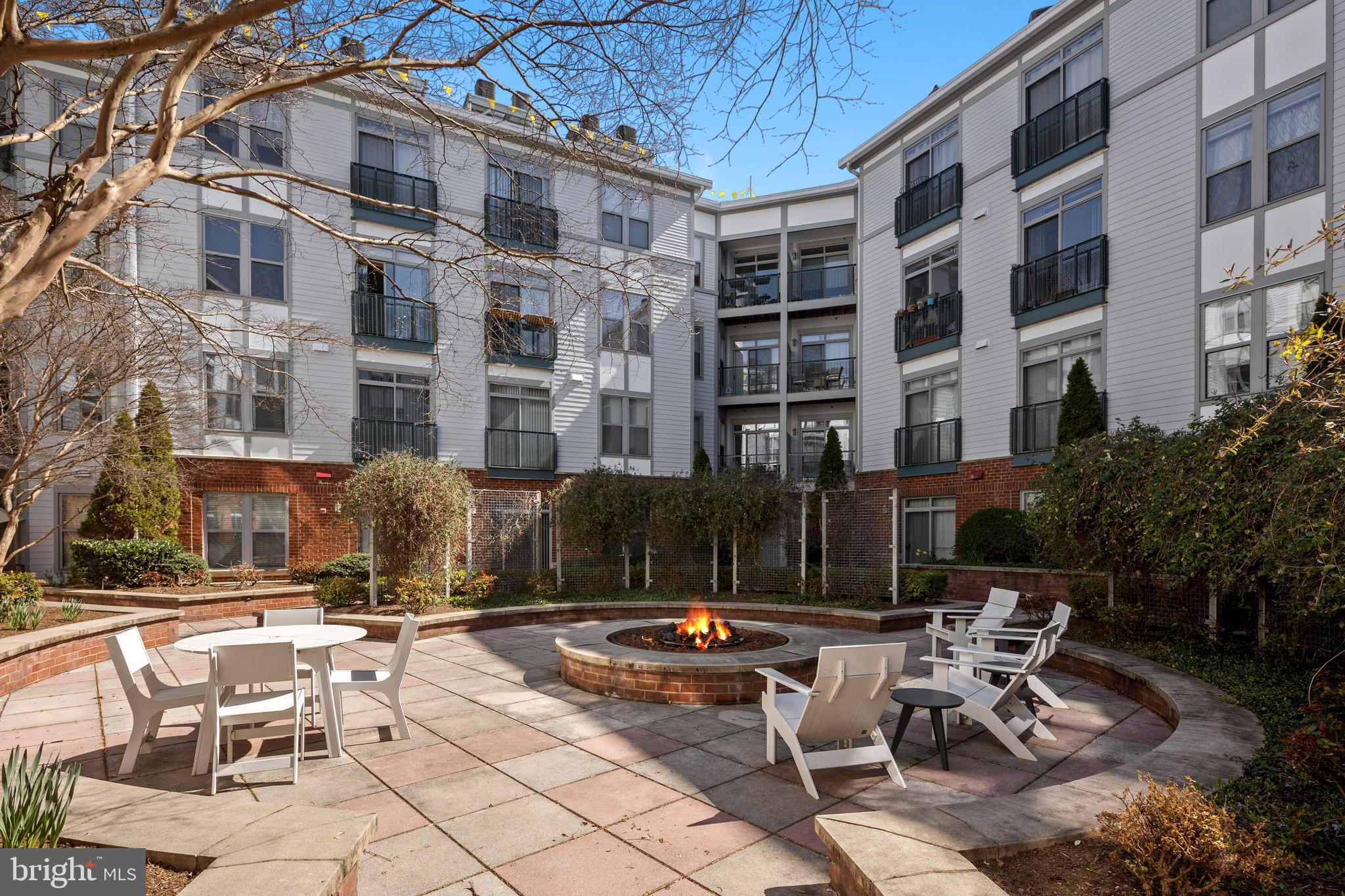 ROSSLYN - Residential