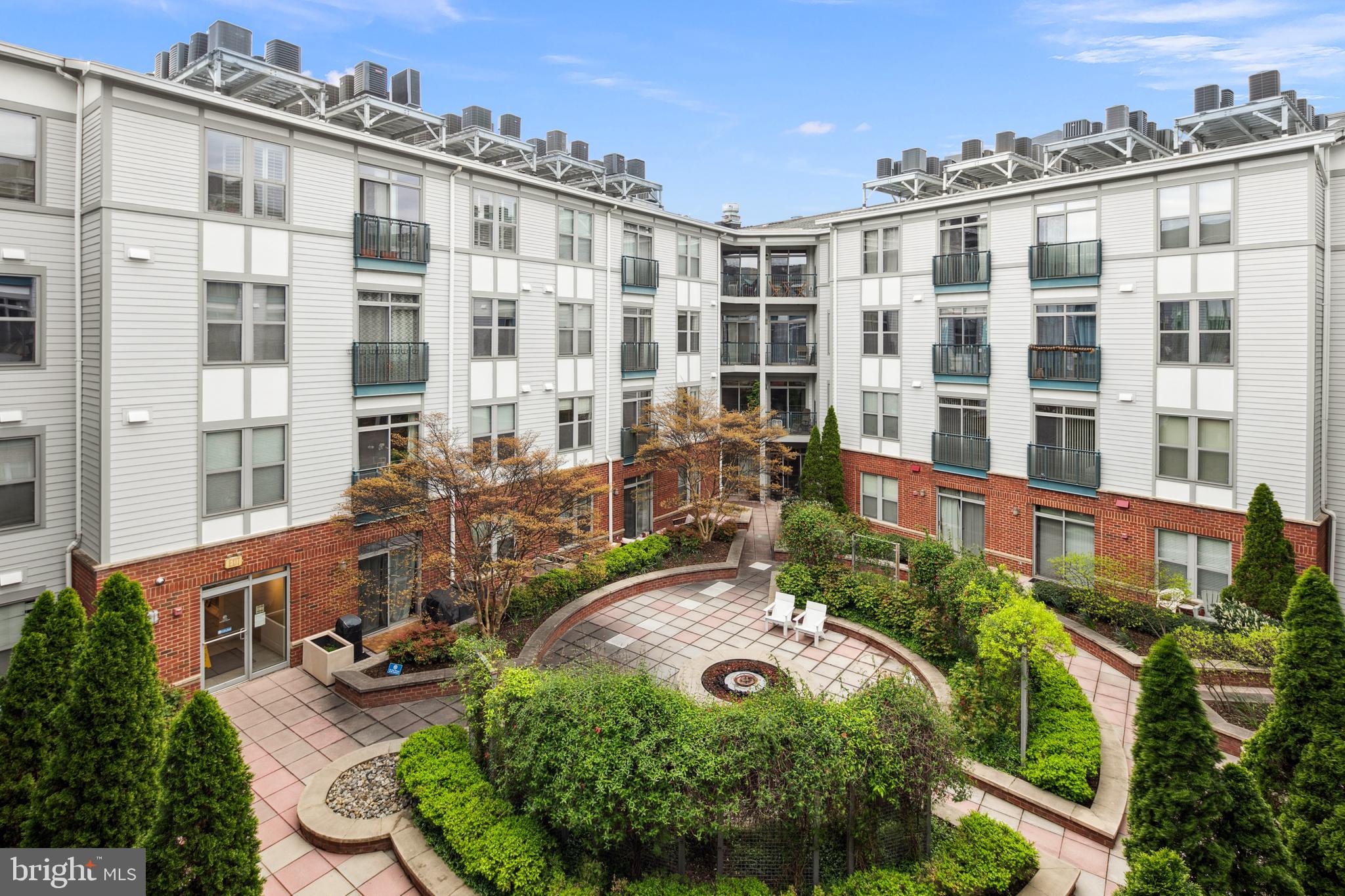 ROSSLYN - Residential