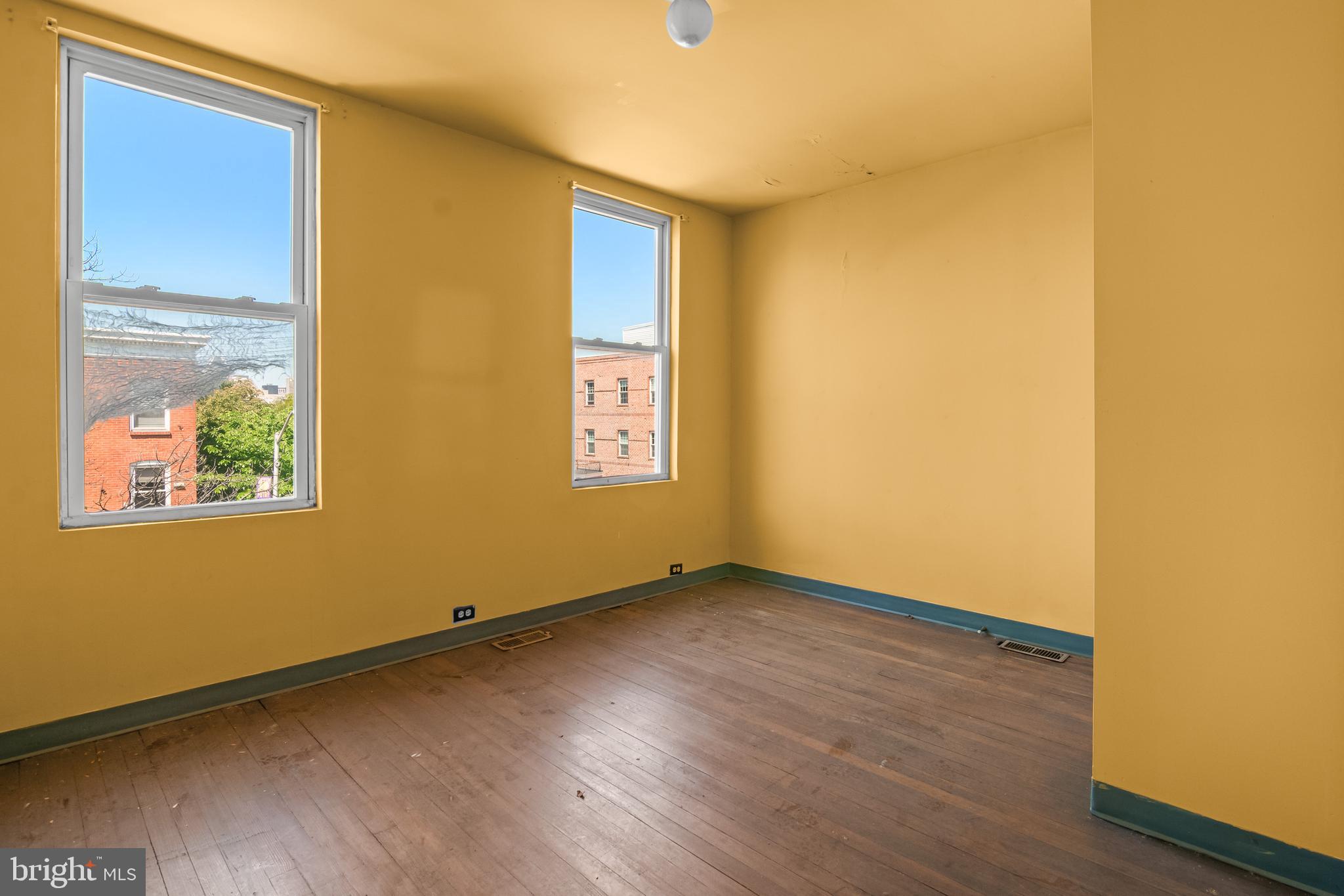 FELLS POINT HISTORIC DISTRICT - Commercial Sale