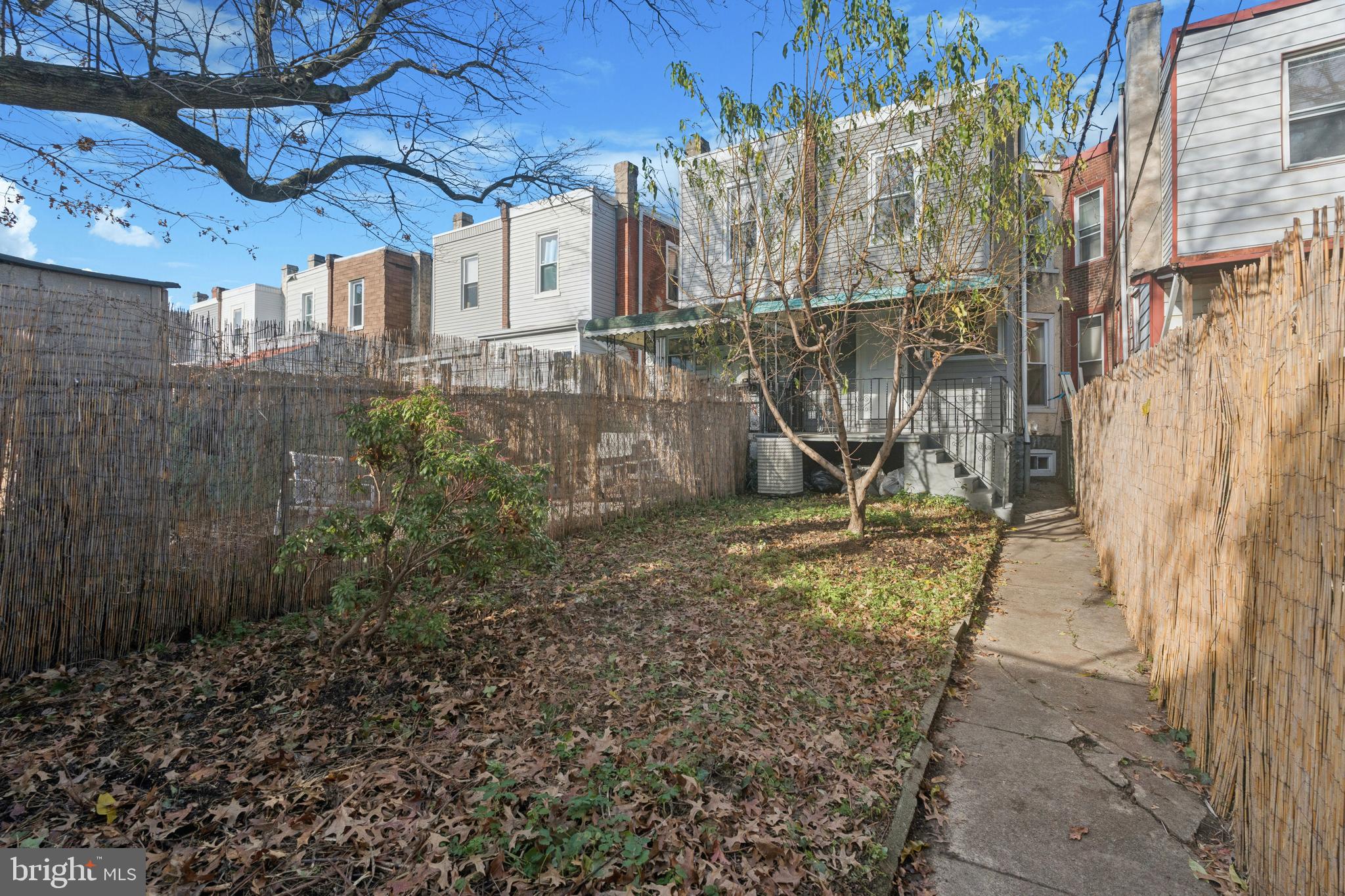 UNIVERSITY CITY - Residential