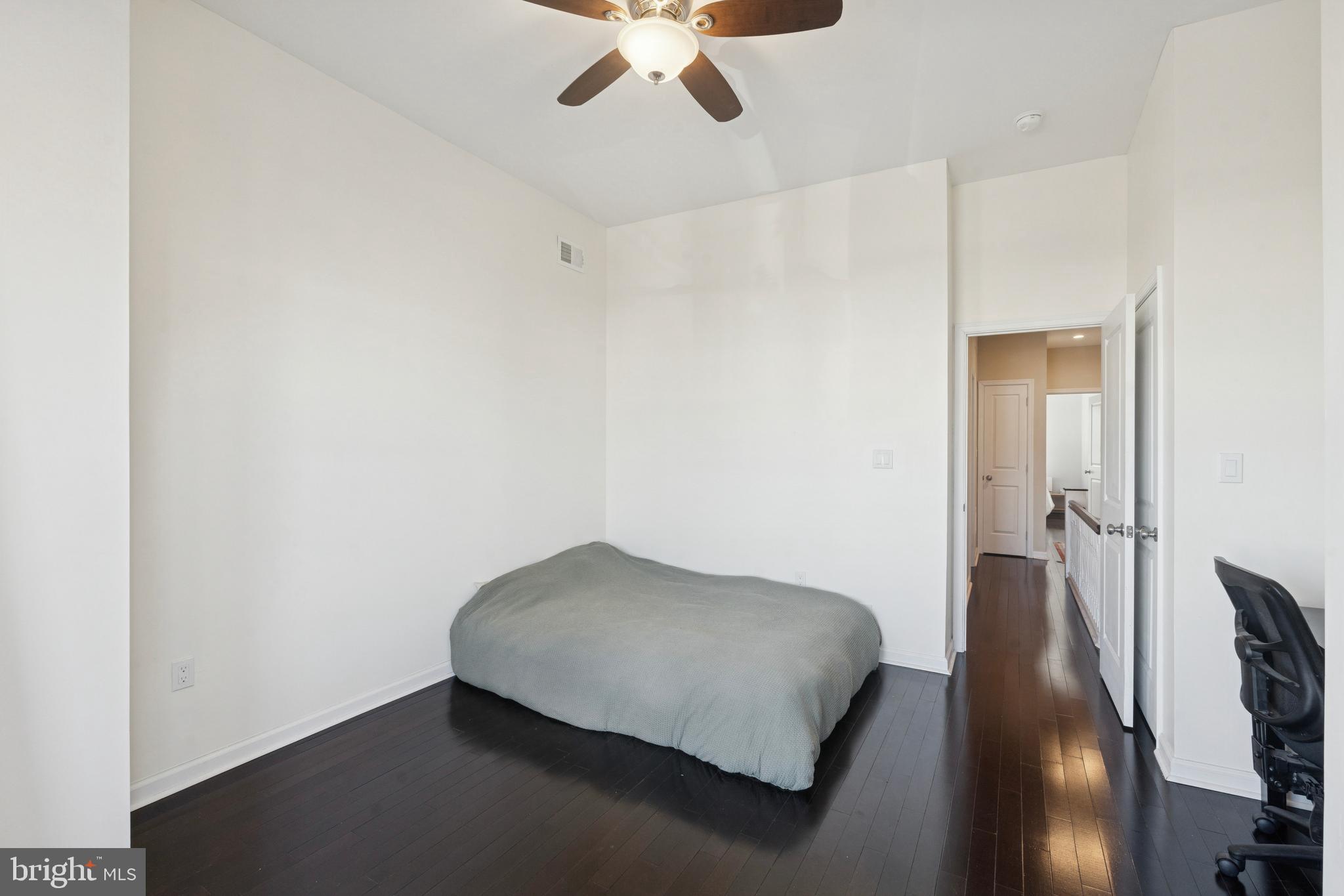 UNIVERSITY CITY - Residential