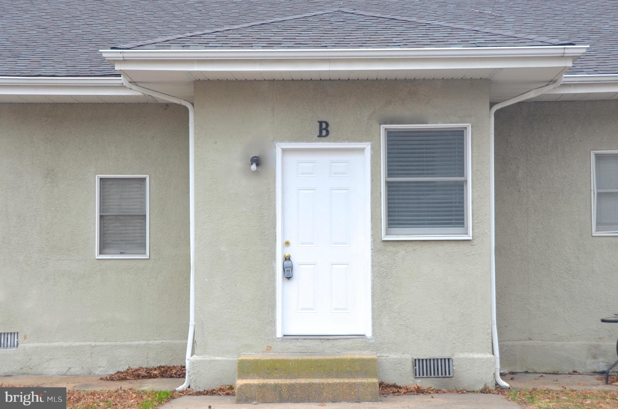 BEVERLEY BEACH - Residential Lease