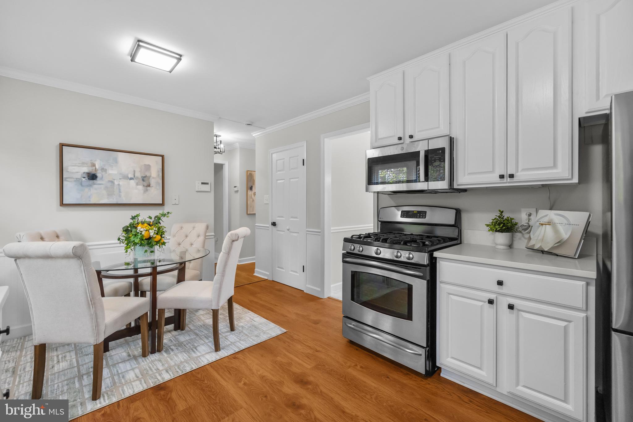 LAKE BRADDOCK - Residential