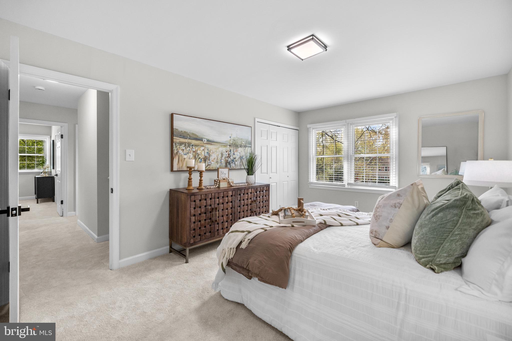 LAKE BRADDOCK - Residential