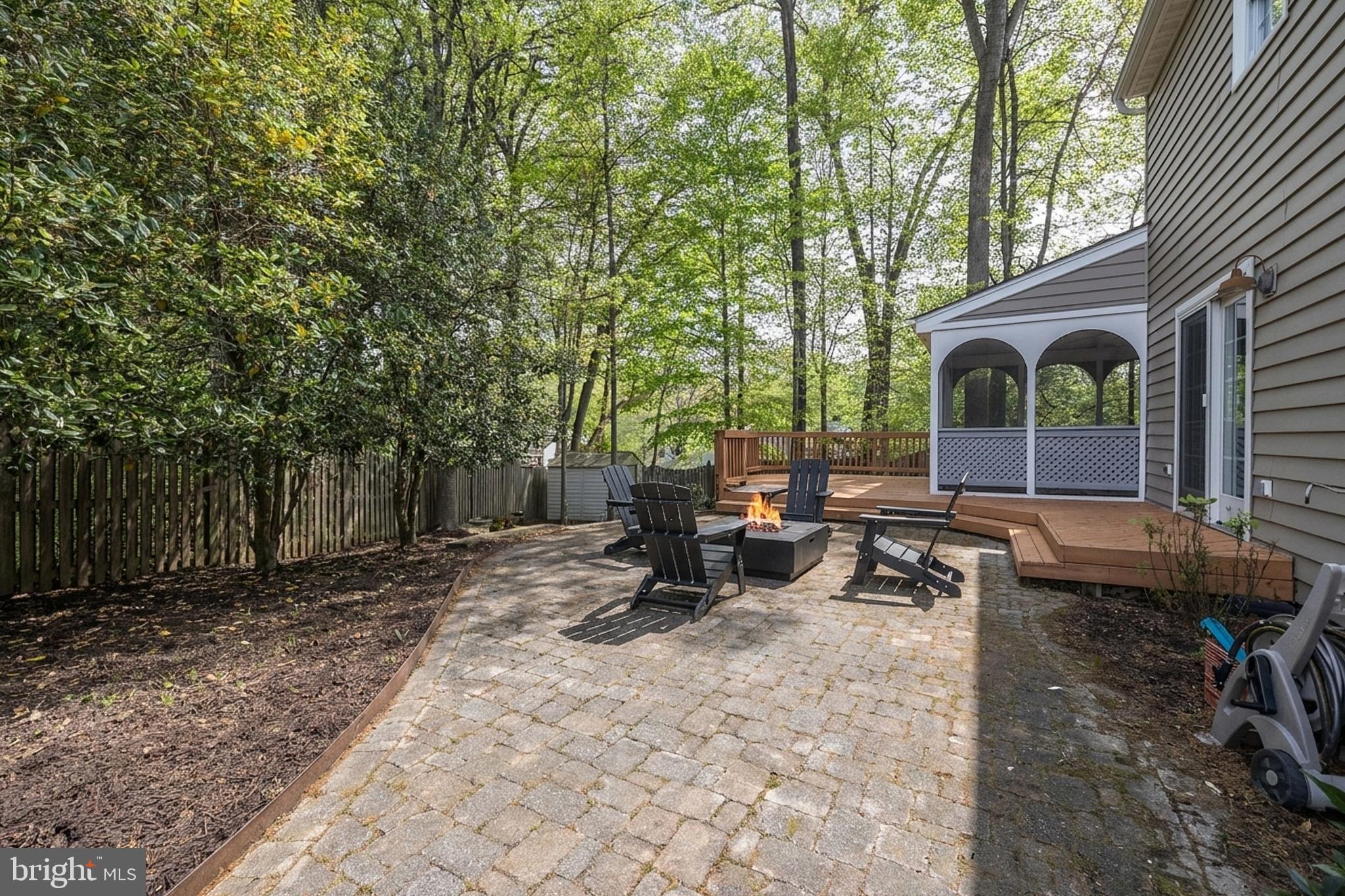 LAKE BRADDOCK - Residential