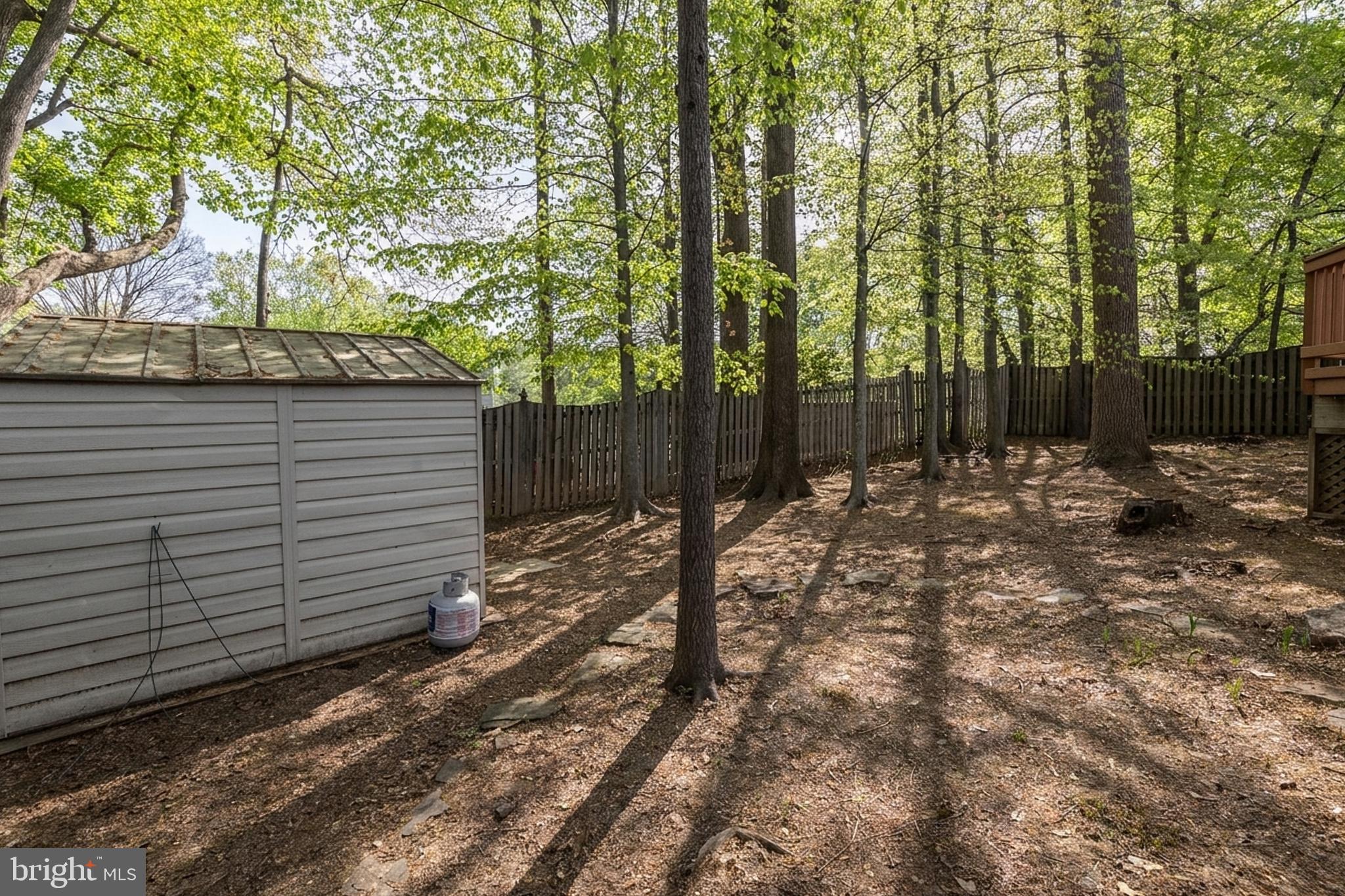 LAKE BRADDOCK - Residential