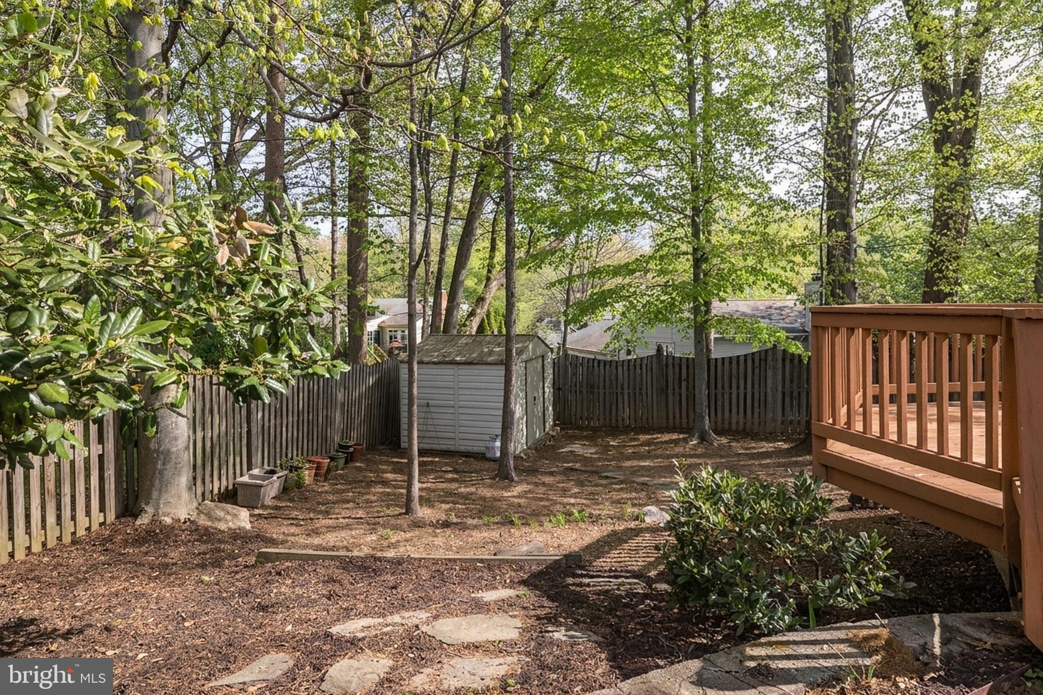 LAKE BRADDOCK - Residential