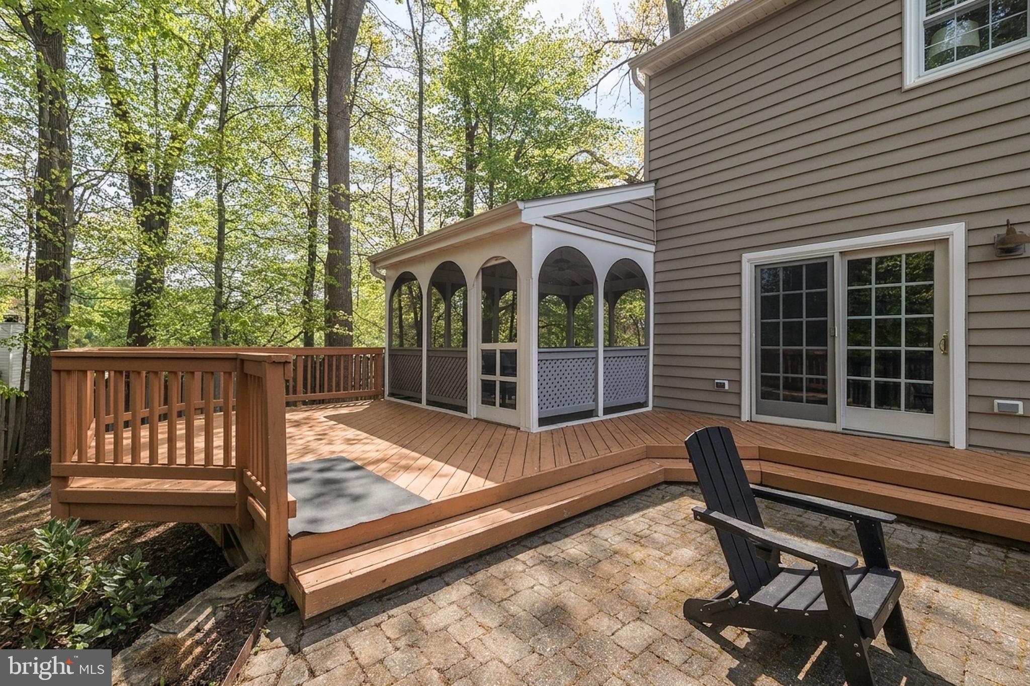 LAKE BRADDOCK - Residential