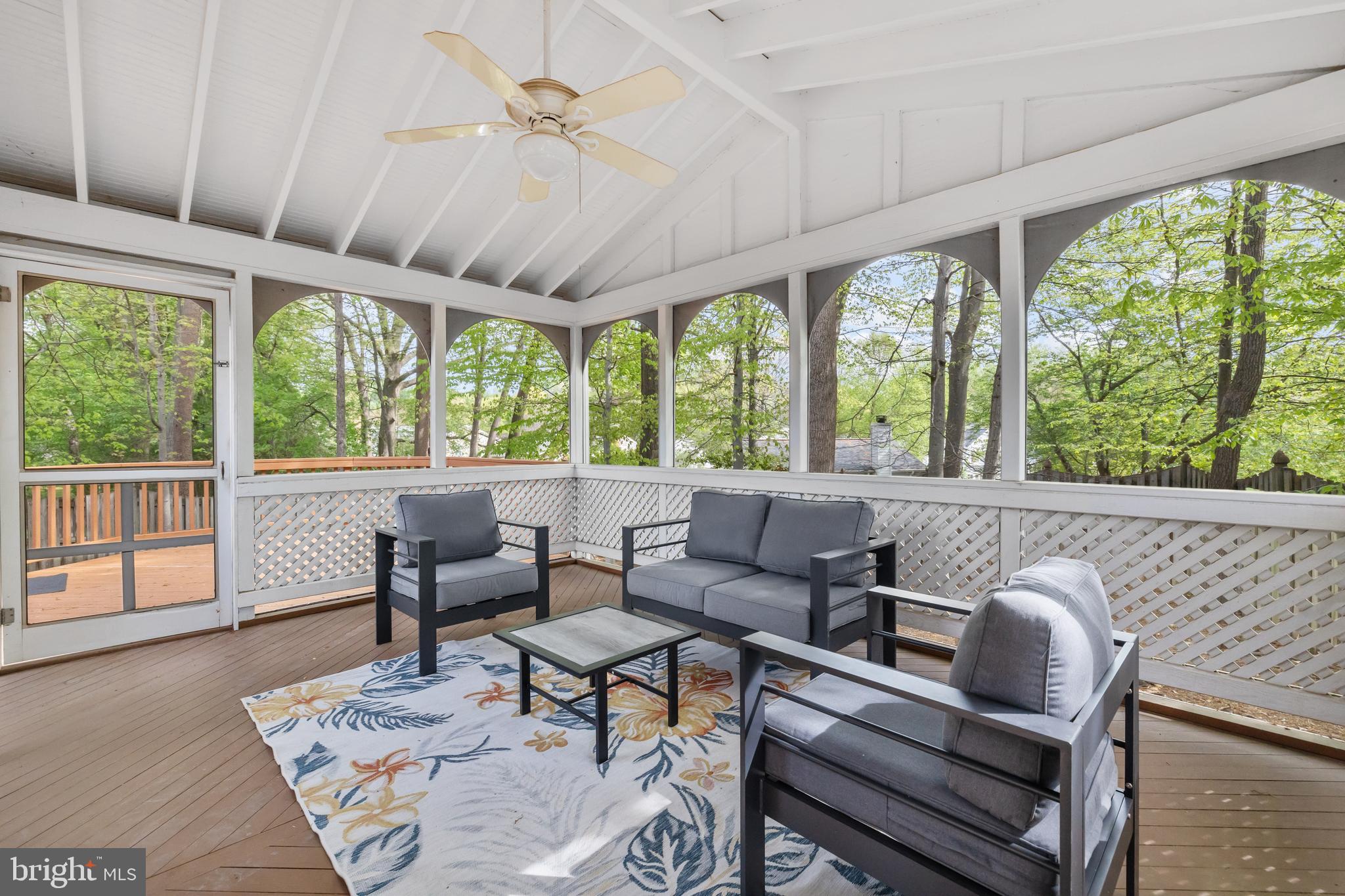 LAKE BRADDOCK - Residential