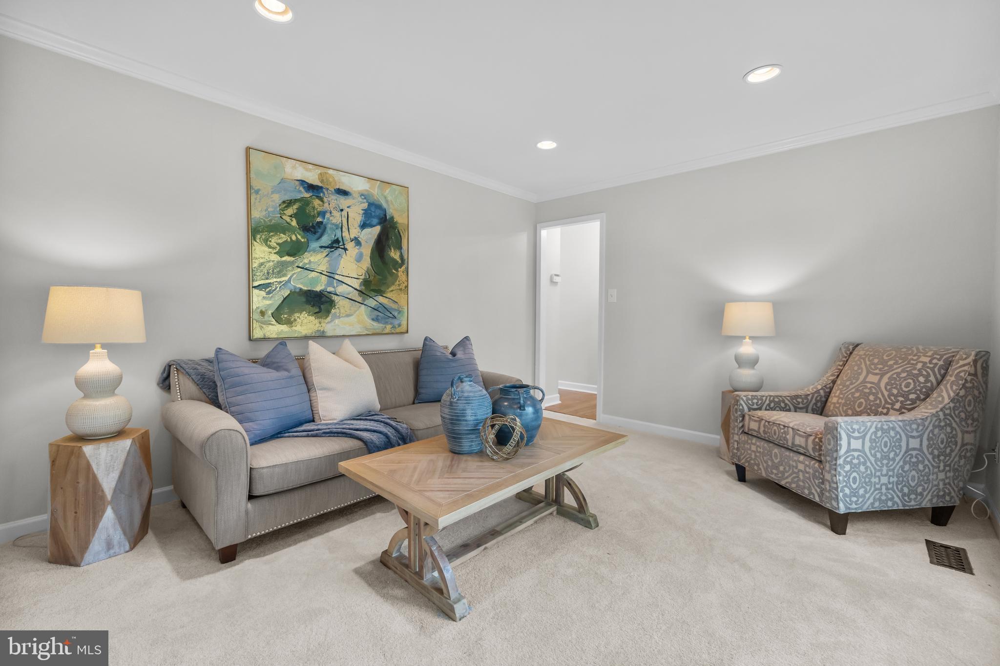 LAKE BRADDOCK - Residential