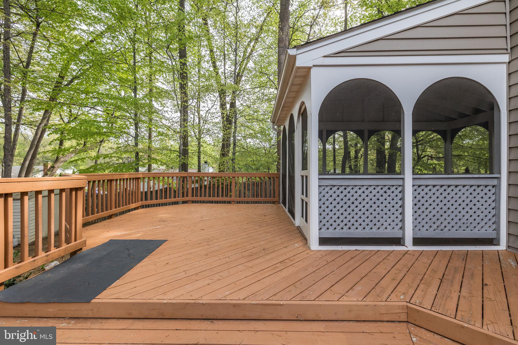 LAKE BRADDOCK - Residential