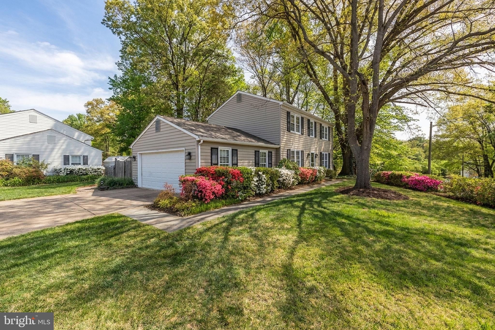 LAKE BRADDOCK - Residential