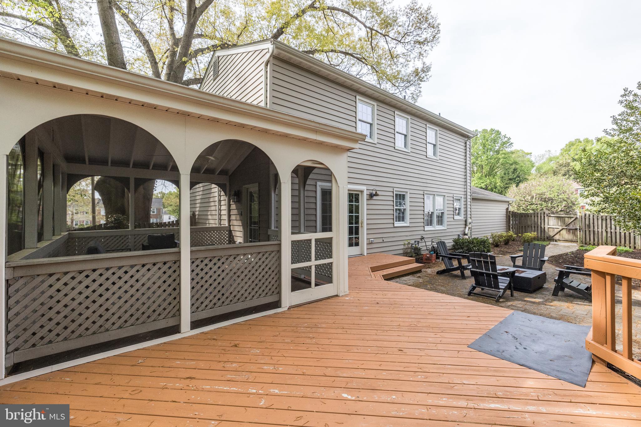 LAKE BRADDOCK - Residential