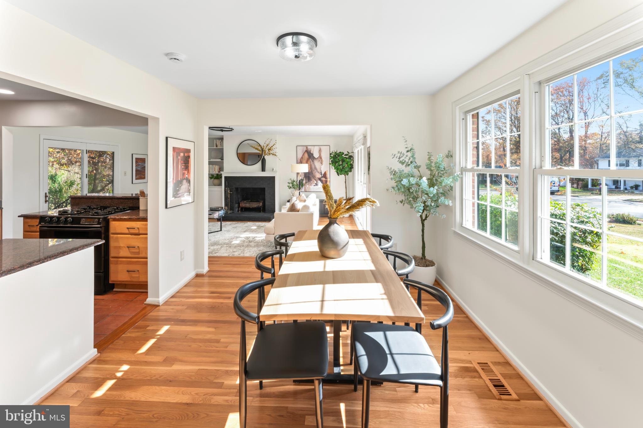 WEST SPRINGFIELD - Residential