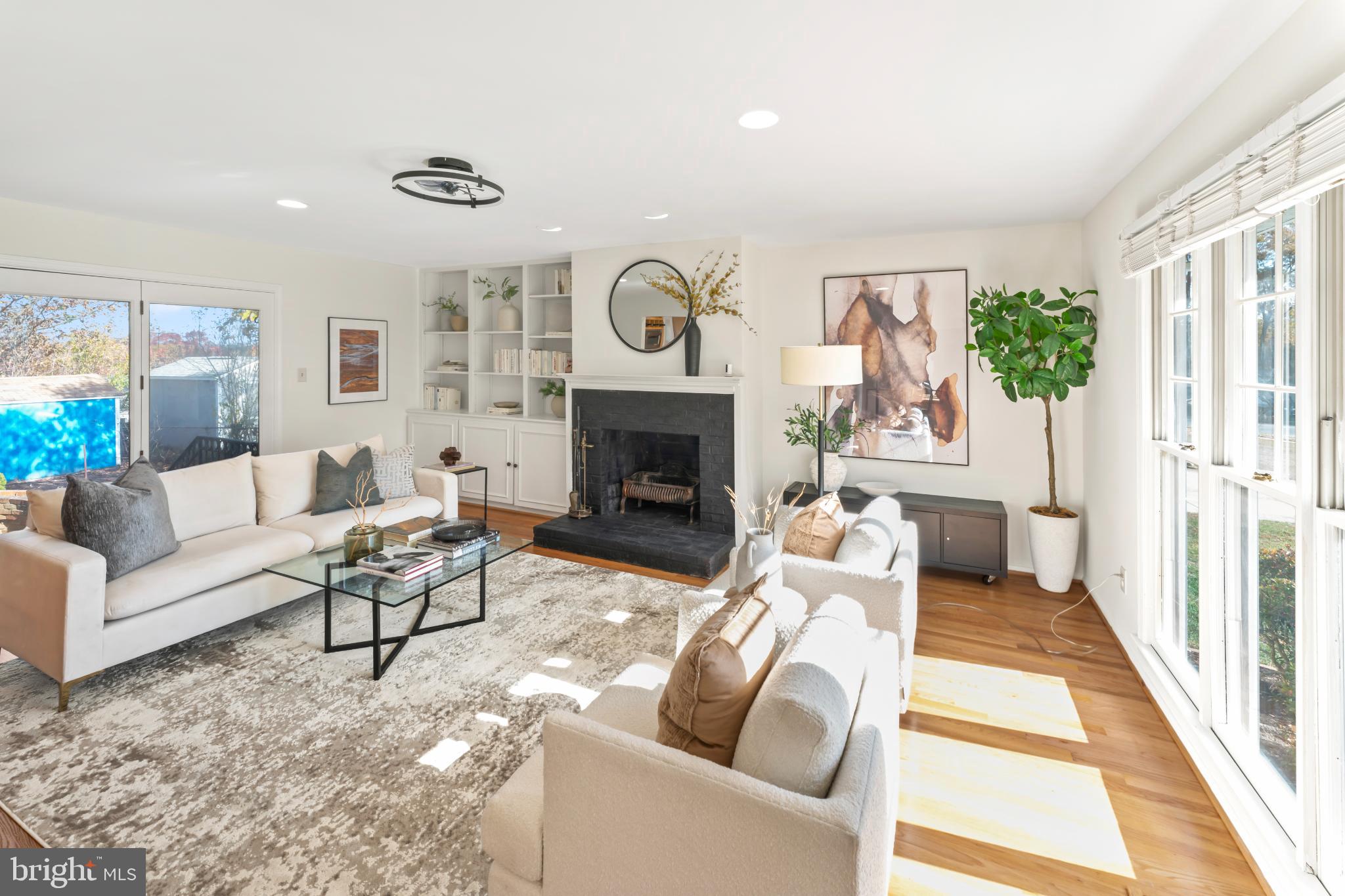 WEST SPRINGFIELD - Residential