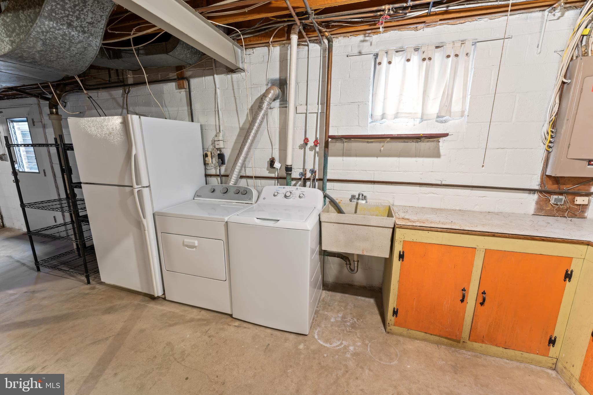 WEST SPRINGFIELD - Residential