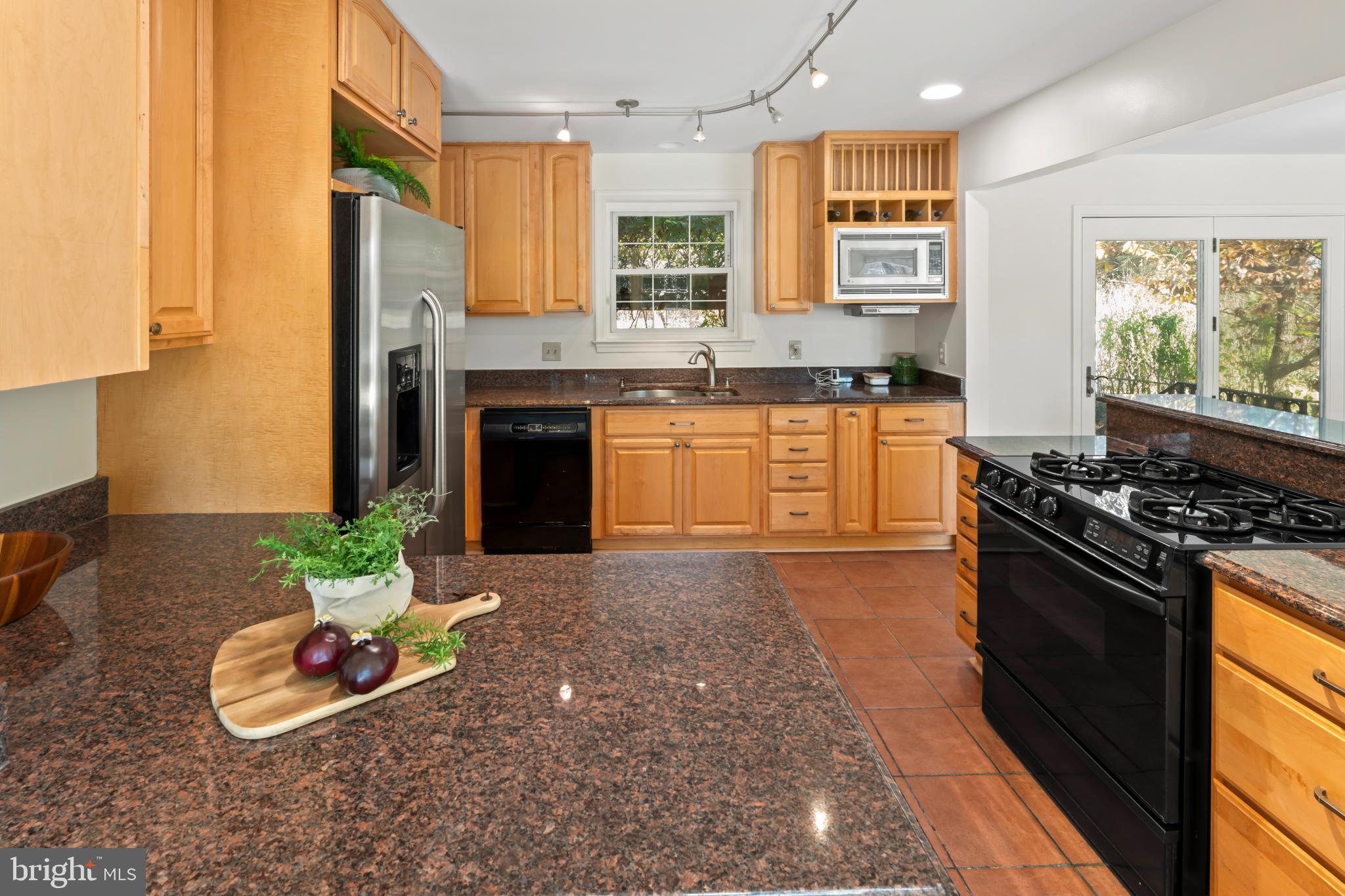 WEST SPRINGFIELD - Residential