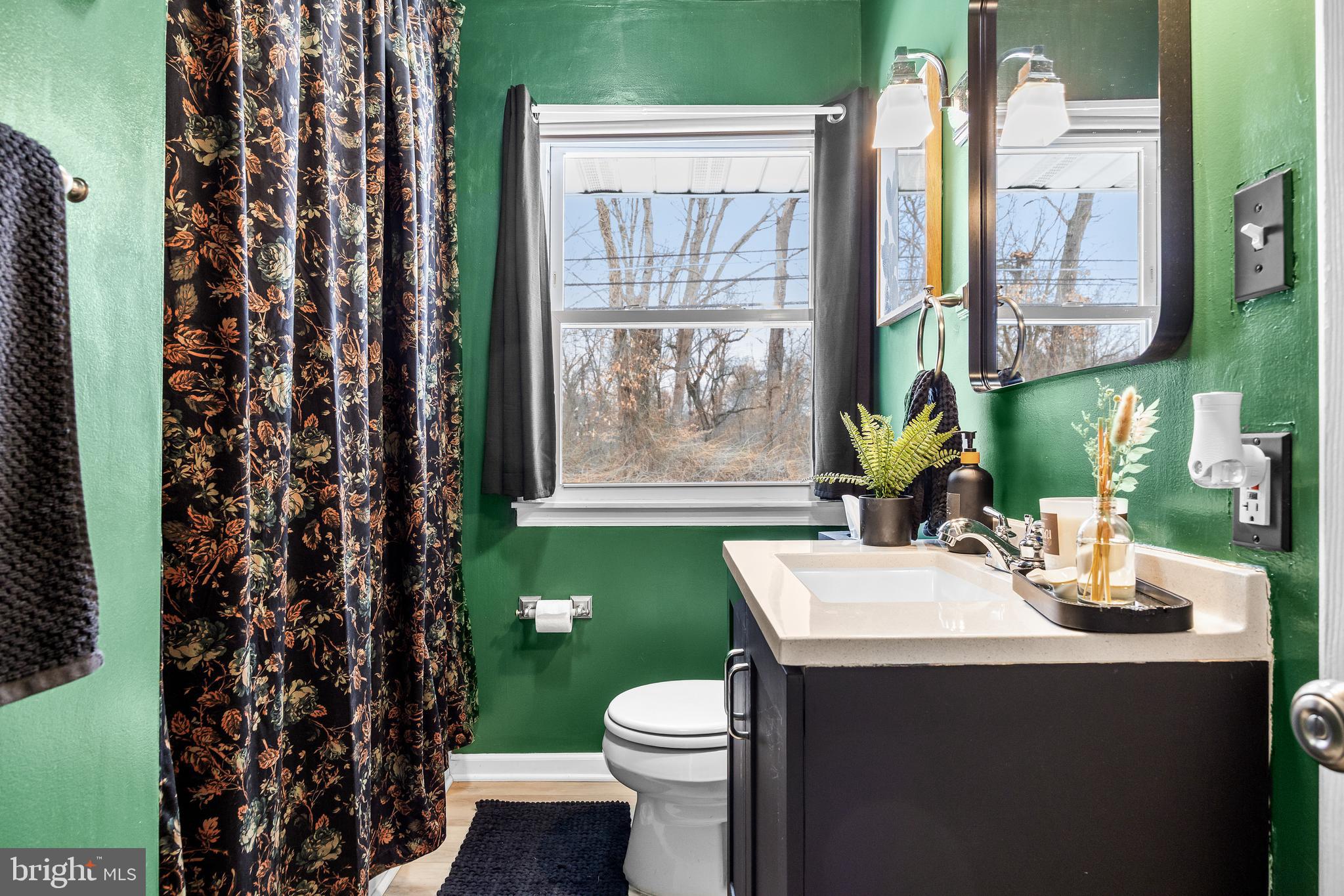 NONE AVA ILABLE - Residential