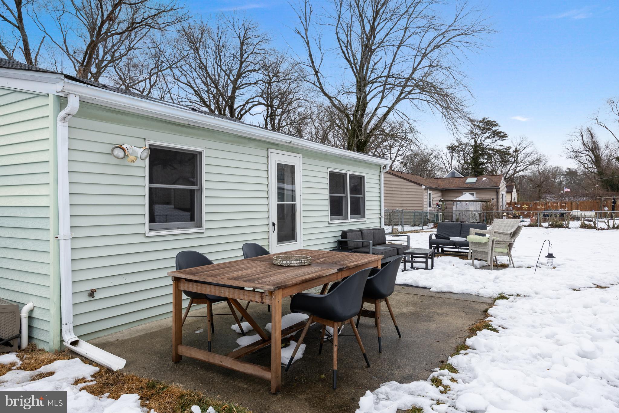 NONE AVA ILABLE - Residential