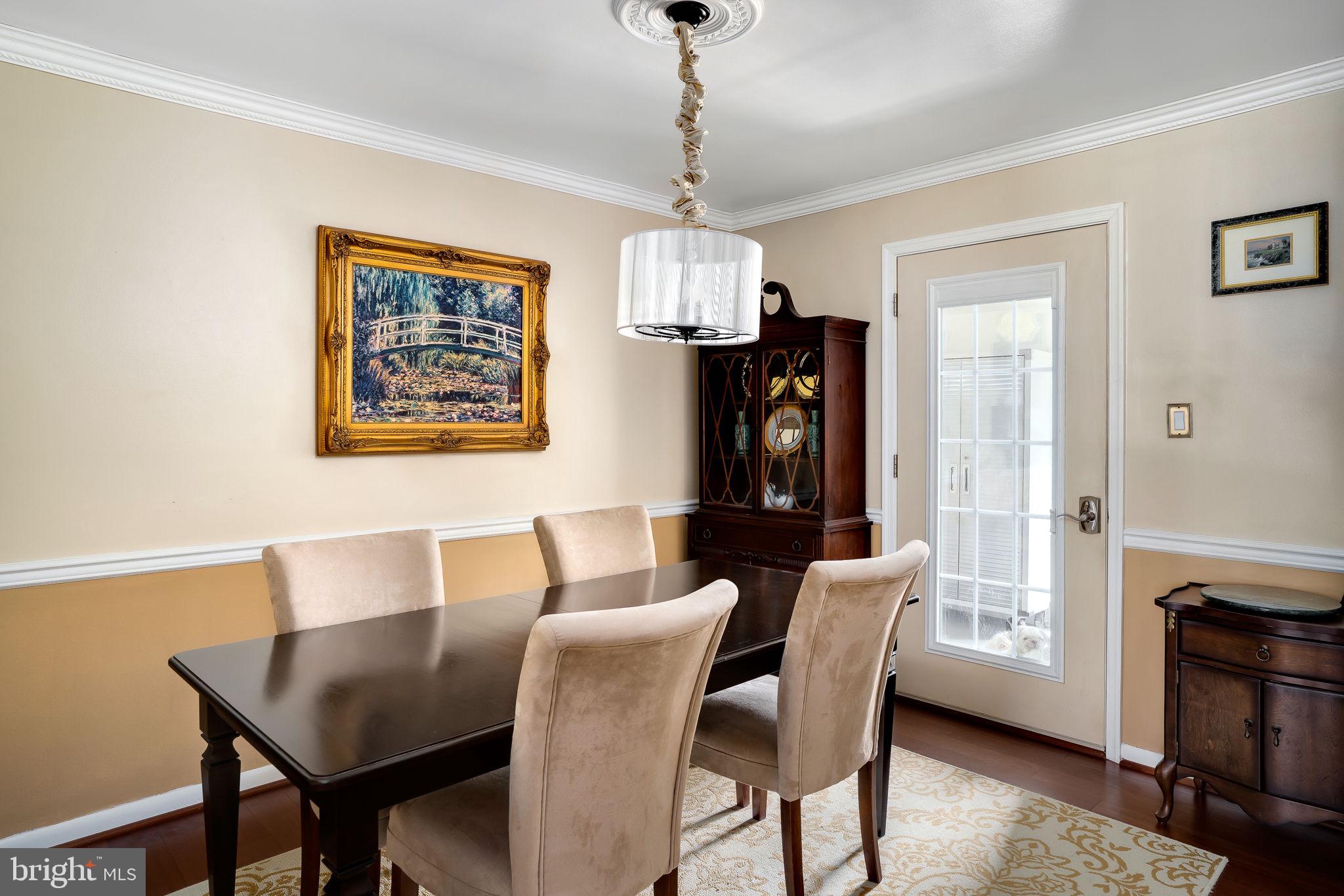 VIRGINIA KNOLLS - Residential