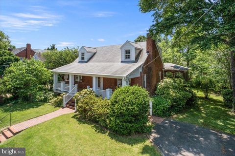 2320 N BUCHANAN STREET ARLINGTON VA 22207