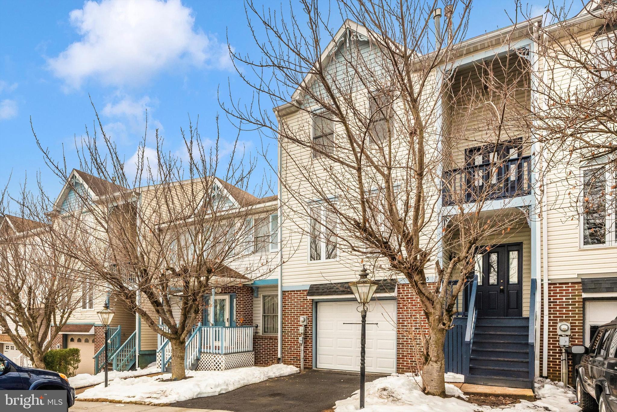 KENLY SQUARE - Residential