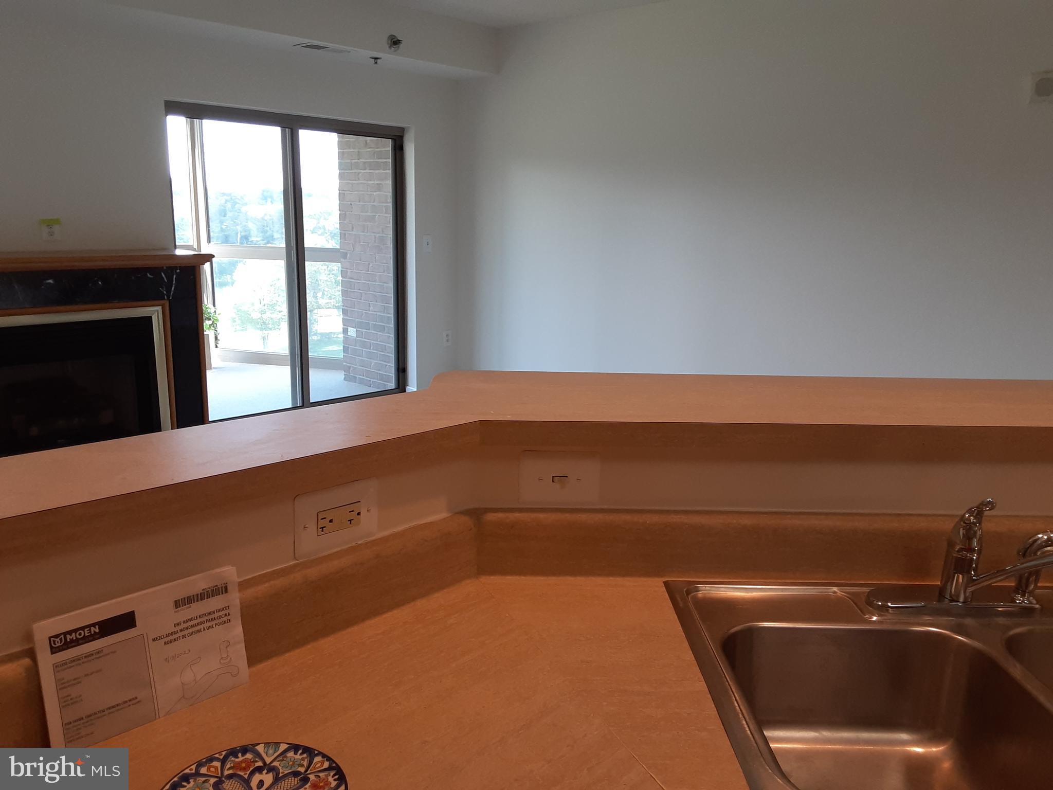 TURNBERRY COURTS AT LEIS - Residential