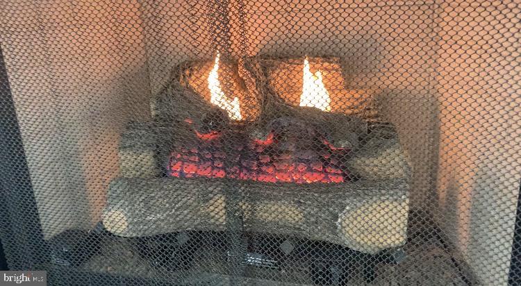 TURNBERRY COURTS AT LEIS - Residential