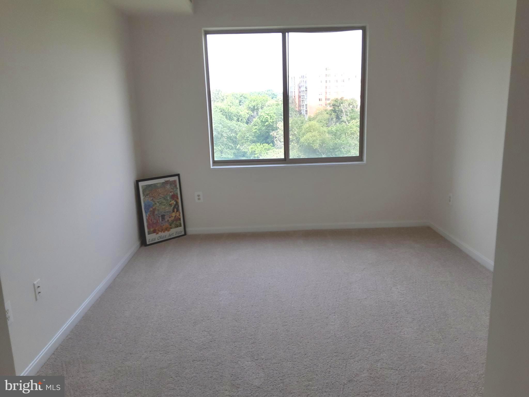 TURNBERRY COURTS AT LEIS - Residential