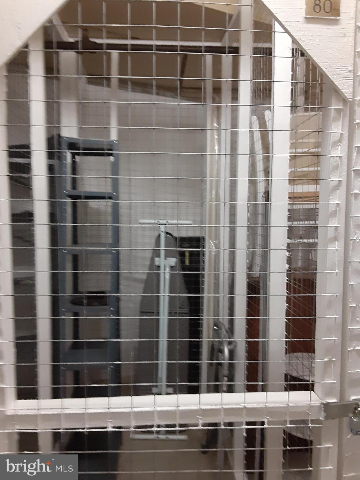 TURNBERRY COURTS AT LEIS - Residential