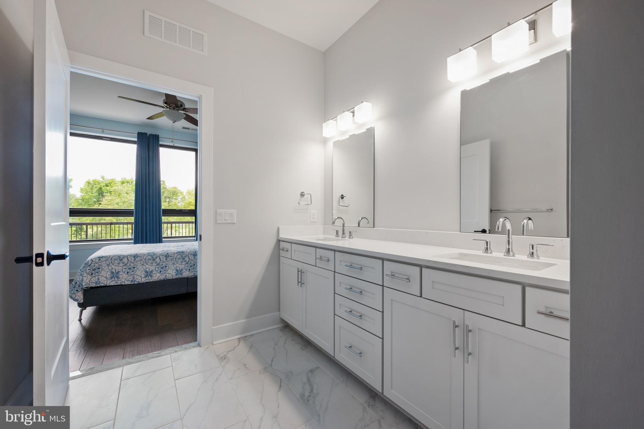 ONE LOUDOUN - Residential