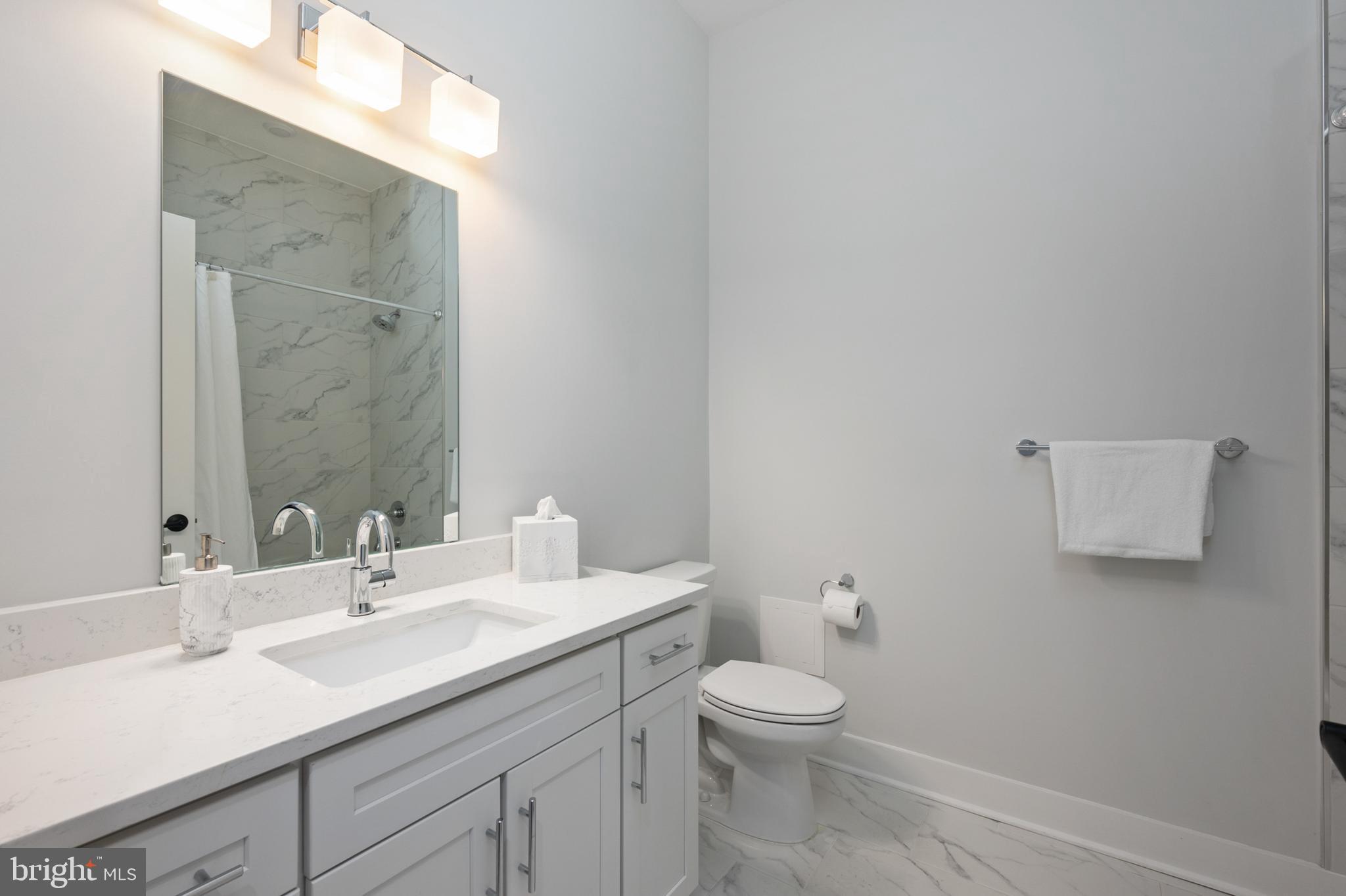 ONE LOUDOUN - Residential