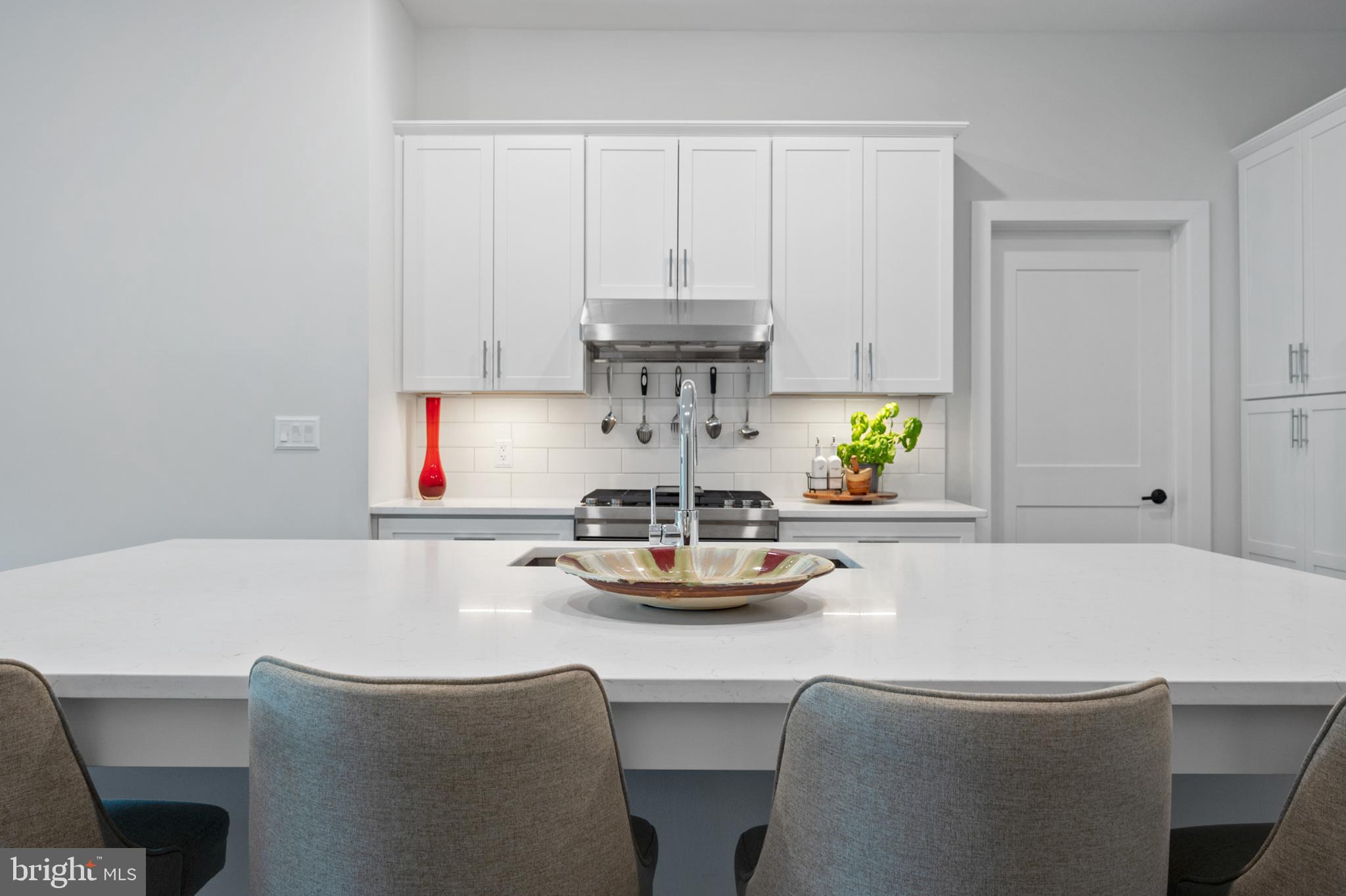 ONE LOUDOUN - Residential