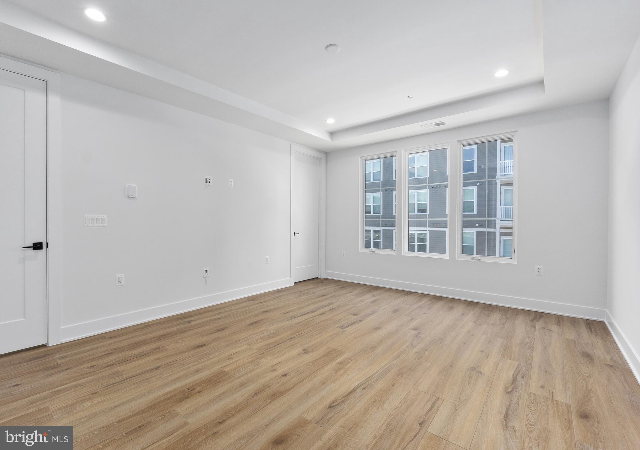 CHEVY CHASE CROSSING - Residential