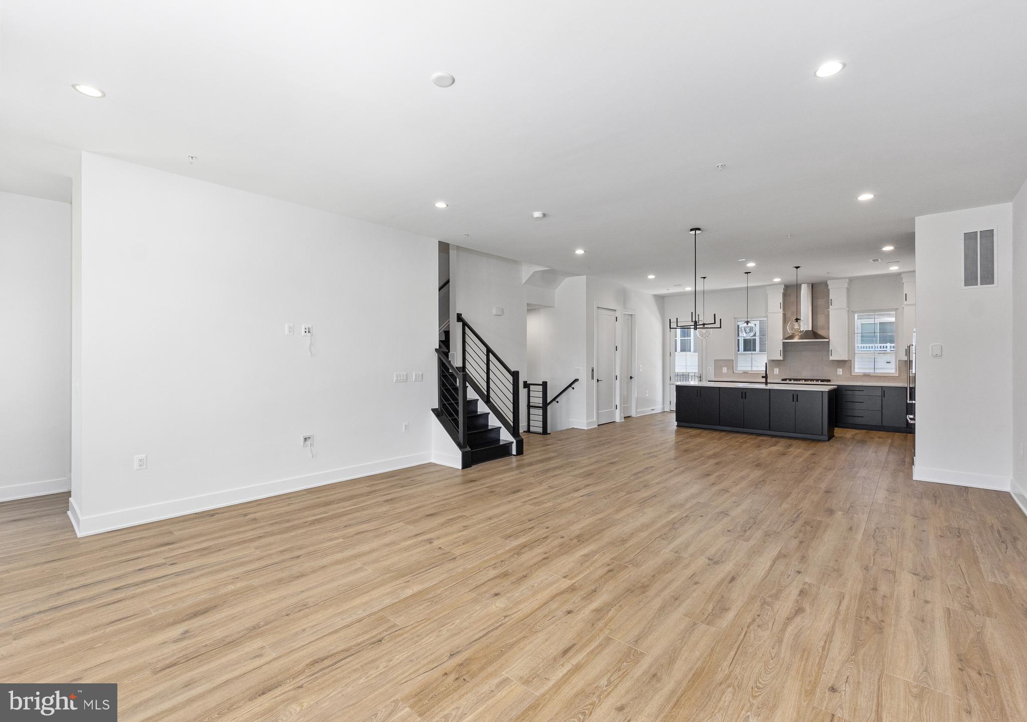 CHEVY CHASE CROSSING - Residential