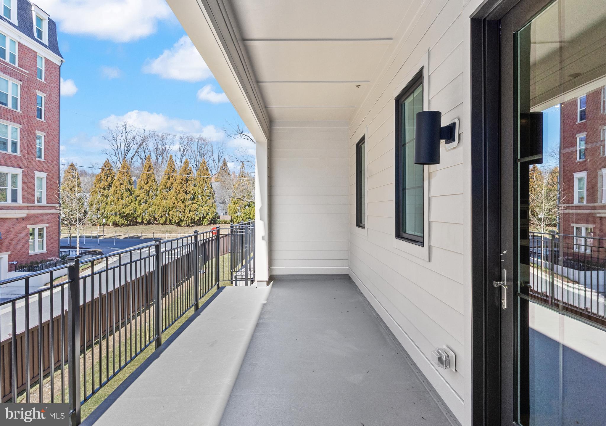 CHEVY CHASE CROSSING - Residential