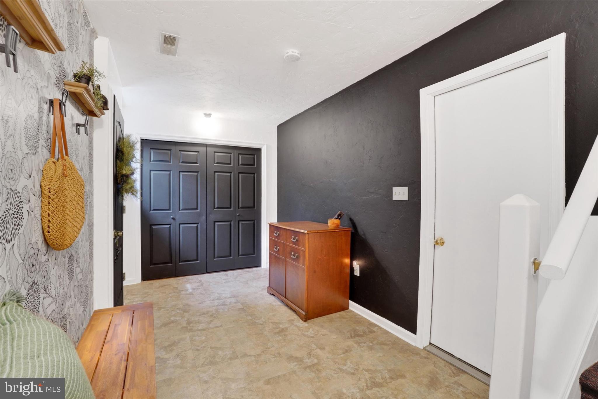 CHESTNUT POINTE CONDOS - Residential