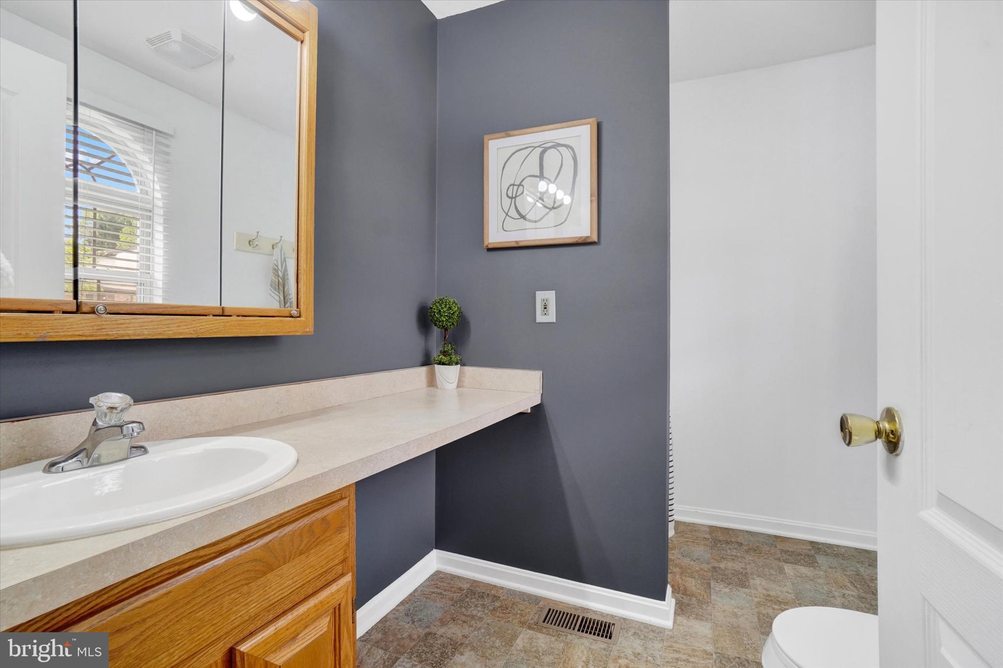 CHESTNUT POINTE CONDOS - Residential
