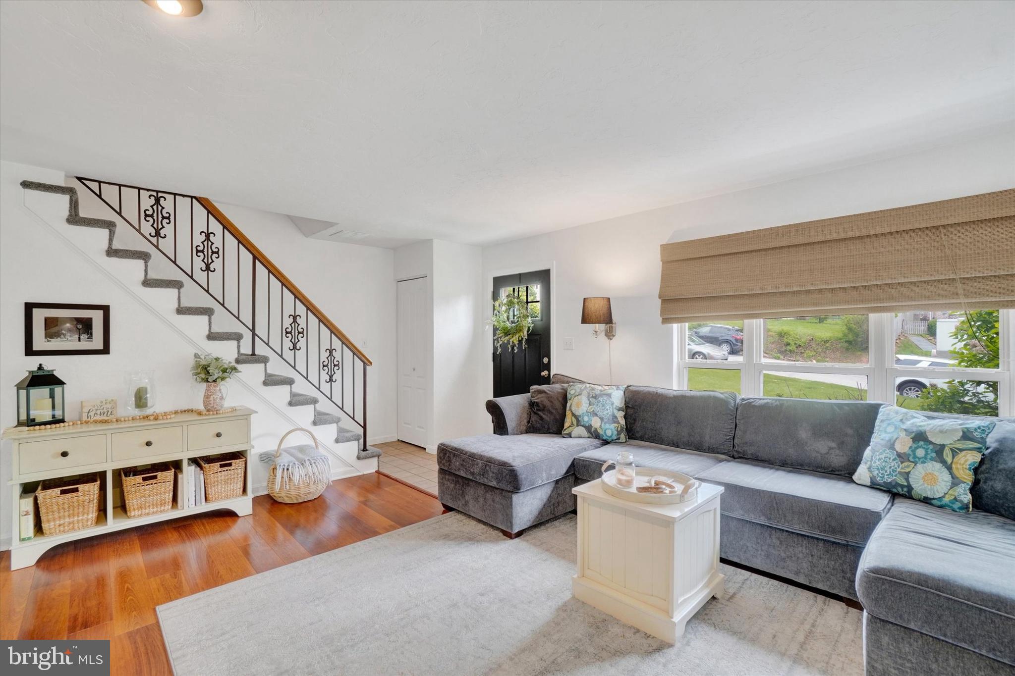 CHESTNUT POINTE CONDOS - Residential