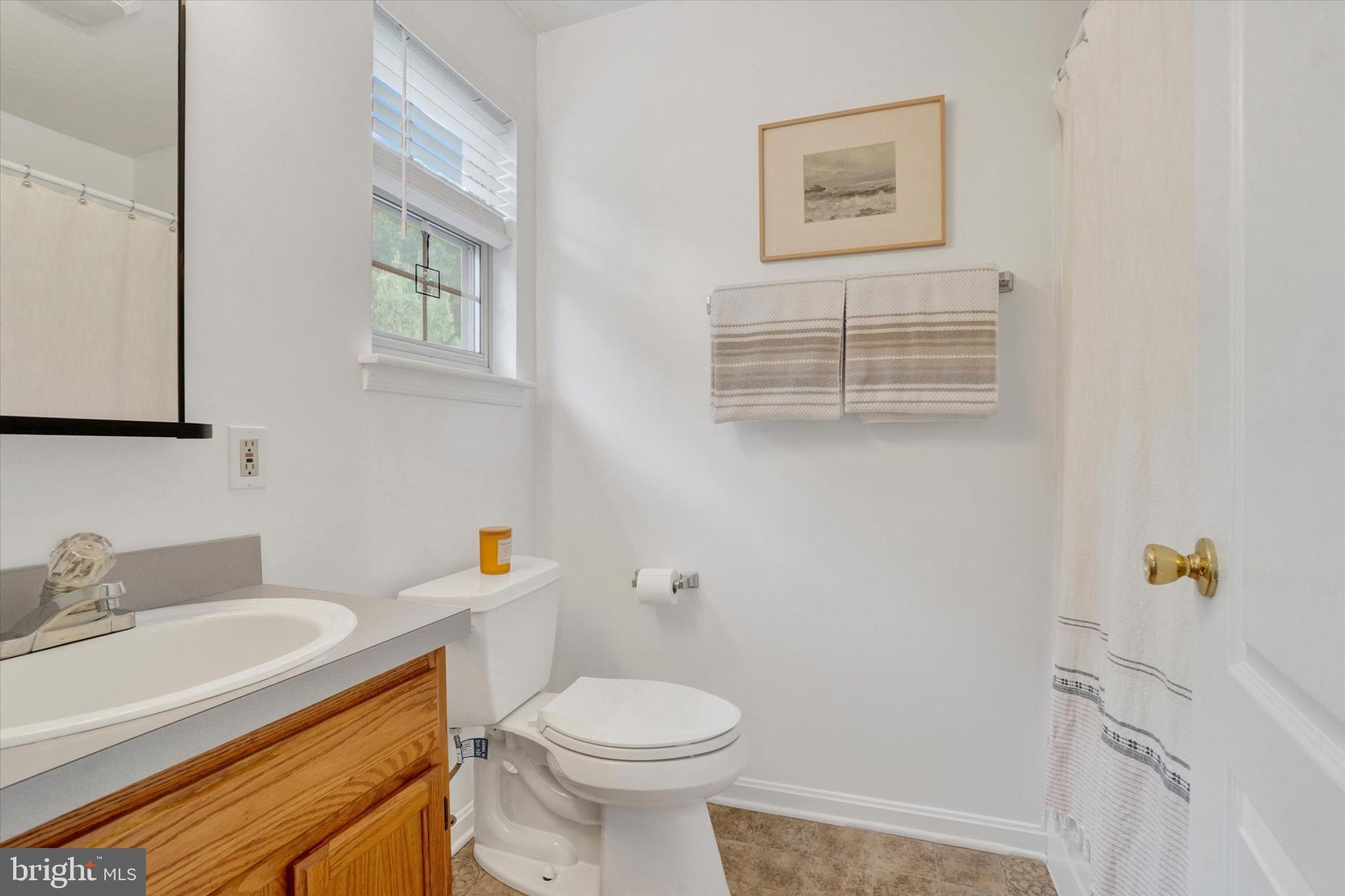 CHESTNUT POINTE CONDOS - Residential