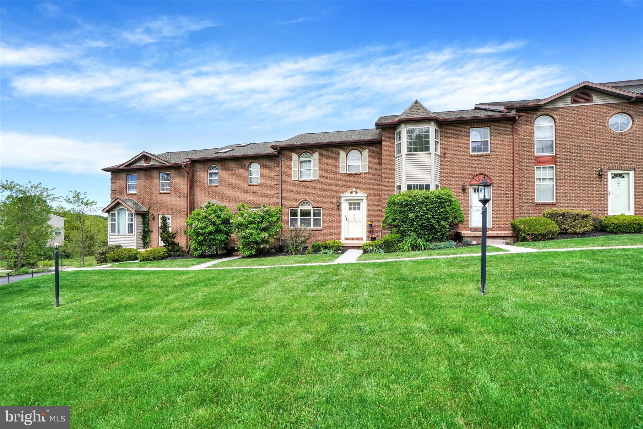 CHESTNUT POINTE CONDOS - Residential